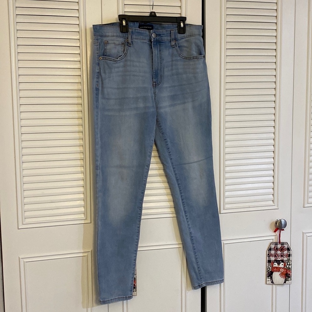 Light Wash Aeropostale Jeggings